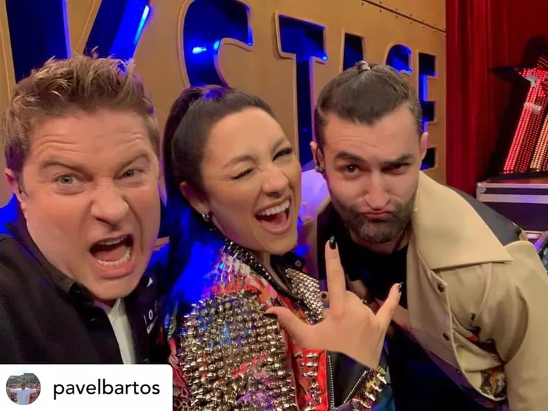 Smiley-jurat-românii-au-talent-5