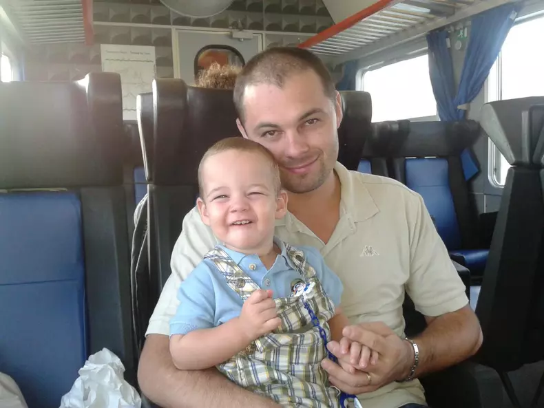 1233279_606160712760968_1084113925_o