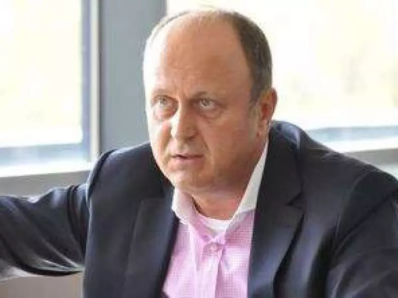 p_156981_900x675-00-65