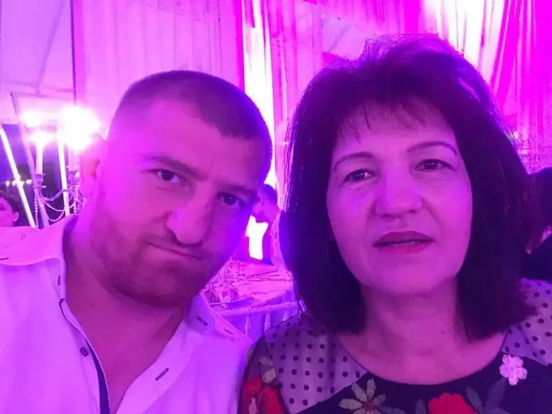 Catalin-Morosanu-mama-9