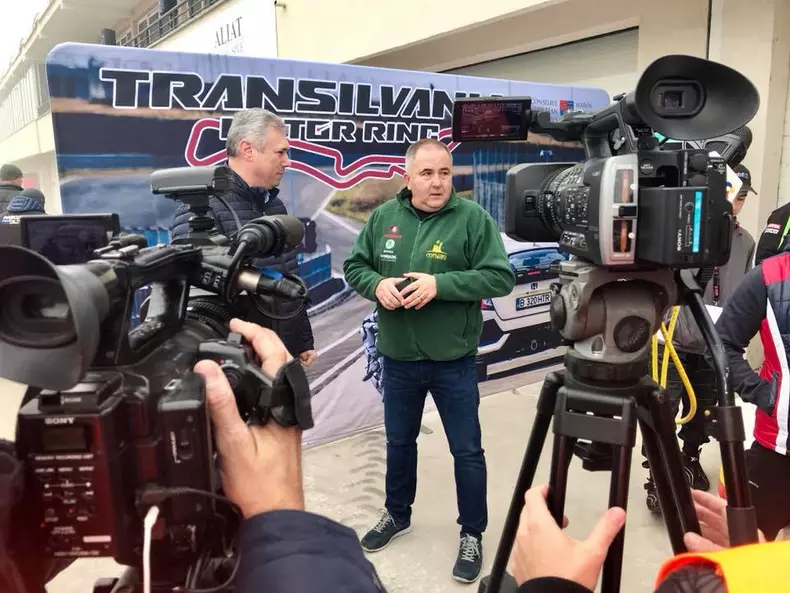 45865676_1802786189818935_4647486013948559360_n