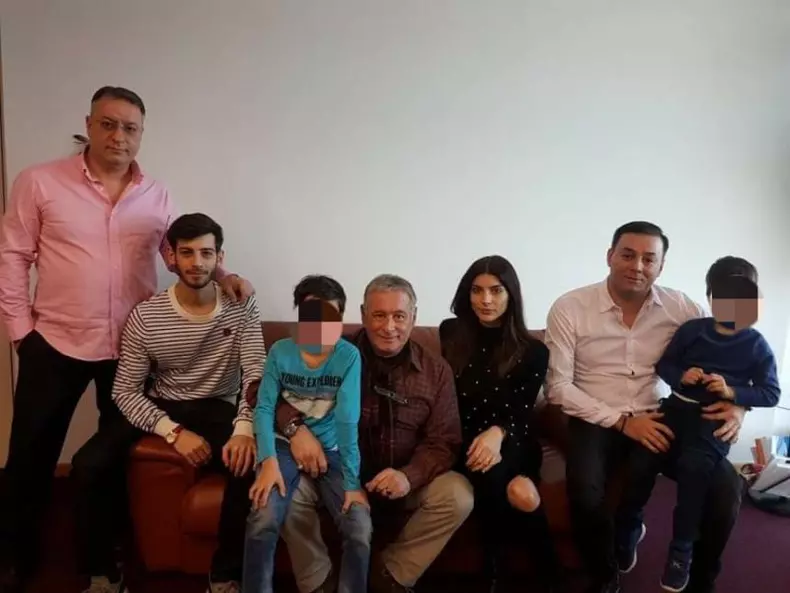 Cine este Mădălin Voicu (5)