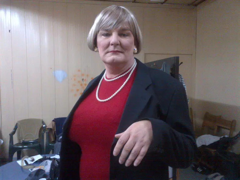 555807_332072560203910_2014058474_n