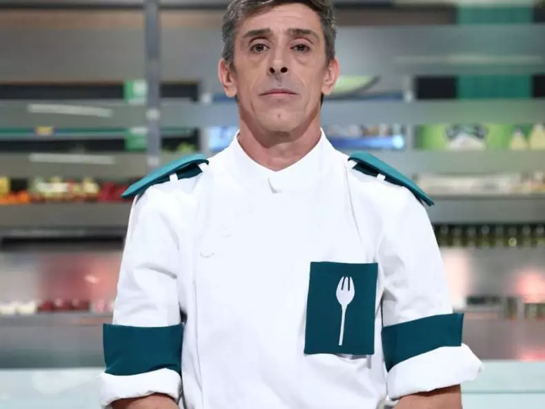 Francisco-Garcia-Lopez-Chefi-la-cuțite1-1