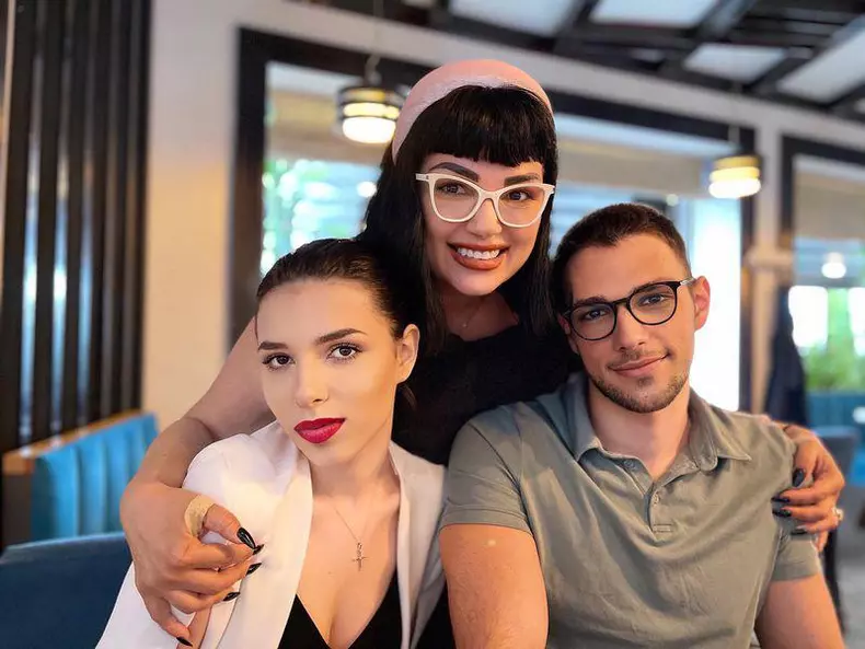 Diferenta-e-uriasa-Cum-arata-Ozana-Barabancea-fara-niciun-filtru-„Mi-s-a-facut-rau-3