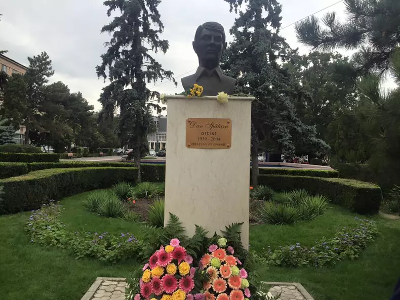 12118944102077478931951235283383248863914892n