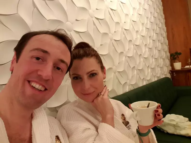 87715998-2217-43cb-a085-b300ff5b50e2