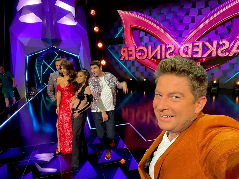 Alex-Bogdan-Masked-Singer-6