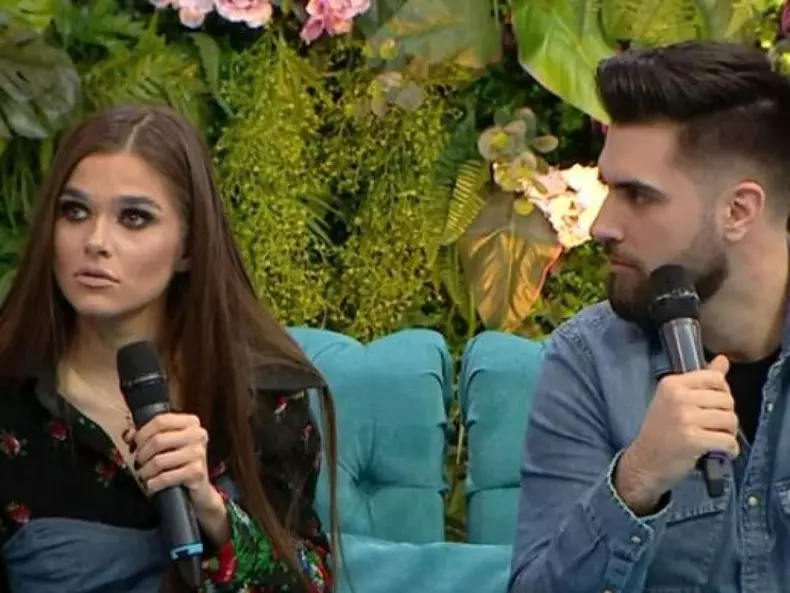 alex-leonte-surpriza-theo-rose-6