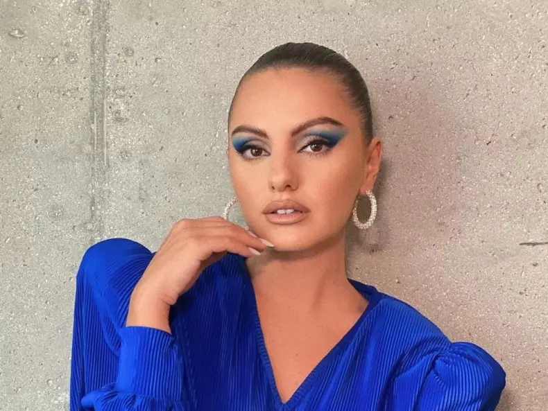 alexandrastan-crop-1629306518-1