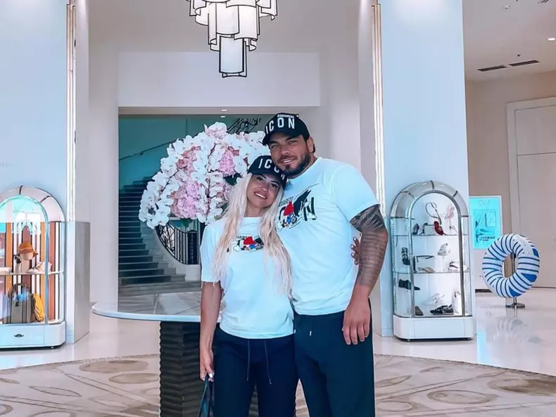 anda-adam-iubit-crop-1629193471