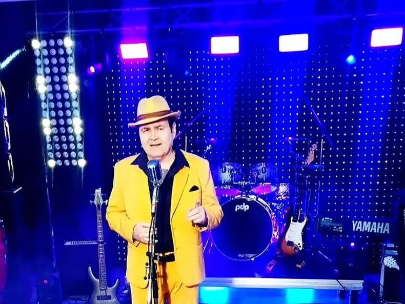 viata-lui-nelu-vlad-azur-5