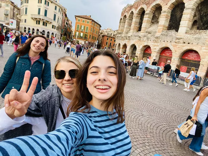 239629087_394987638649966_6025411538720266882_n