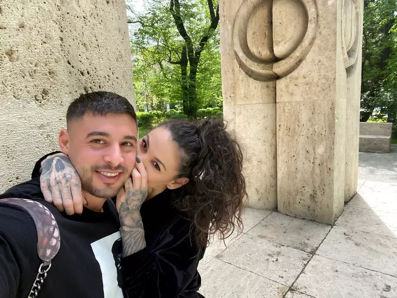 Roxana-Vancea-silueta-sarcina-1