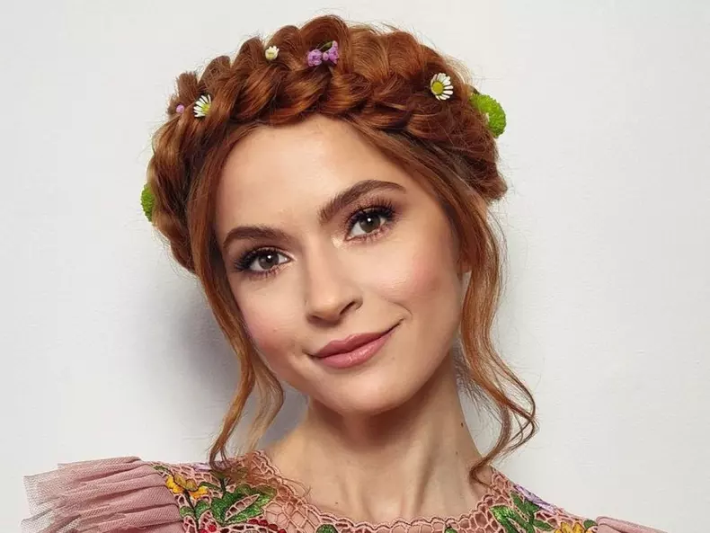 Raluca, sora lui Theo Rose