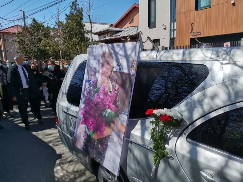 Inmormantare-Gabi-Lunca-1024x768-1