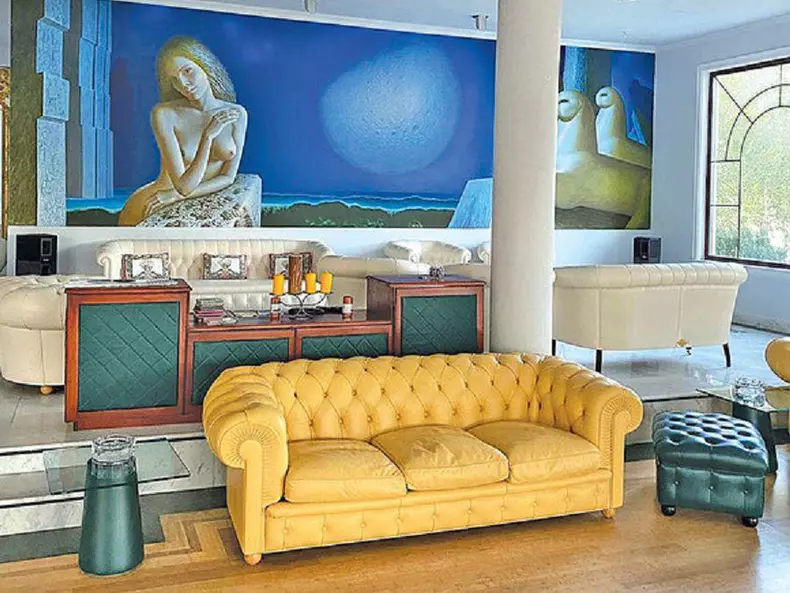 Vila-care-a-apartinut-lui-Irinel-Columbeanu-a-fost-scoasa-la-licitatie-pentru-suma-de-39-milioane-de-euro-1