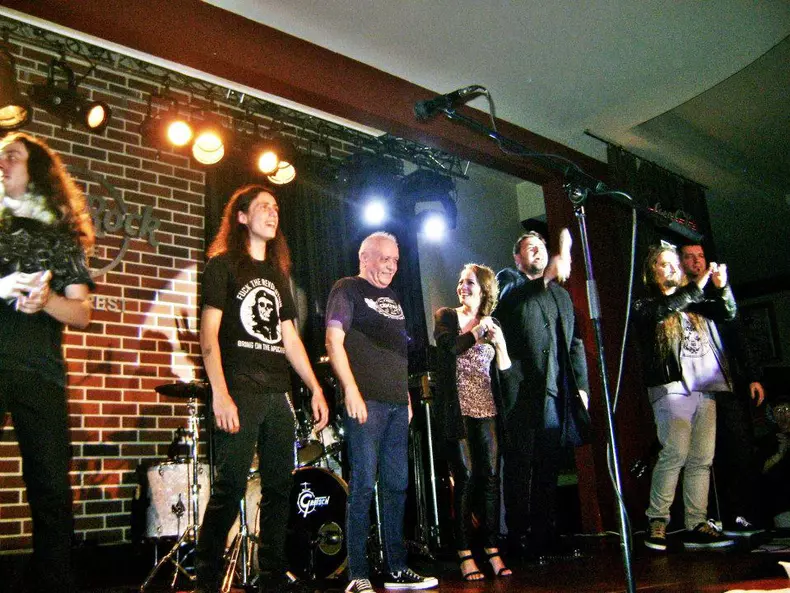 11210523_851623758208338_5862418990764753743_n-1