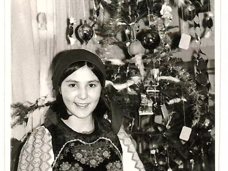 Cum-s-a-indragostit-Irinel-Columbeanu-de-Monica-Macovei-2