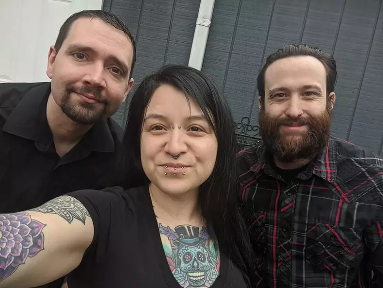 o-femeie-din-sua-s-a-casatorit-cu-doi-barbati-4