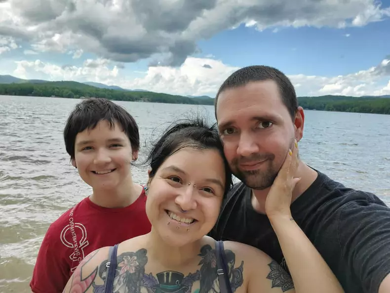 o-femeie-din-sua-s-a-casatorit-cu-doi-barbati-5