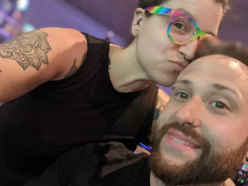 o-femeie-din-sua-s-a-casatorit-cu-doi-barbati-9