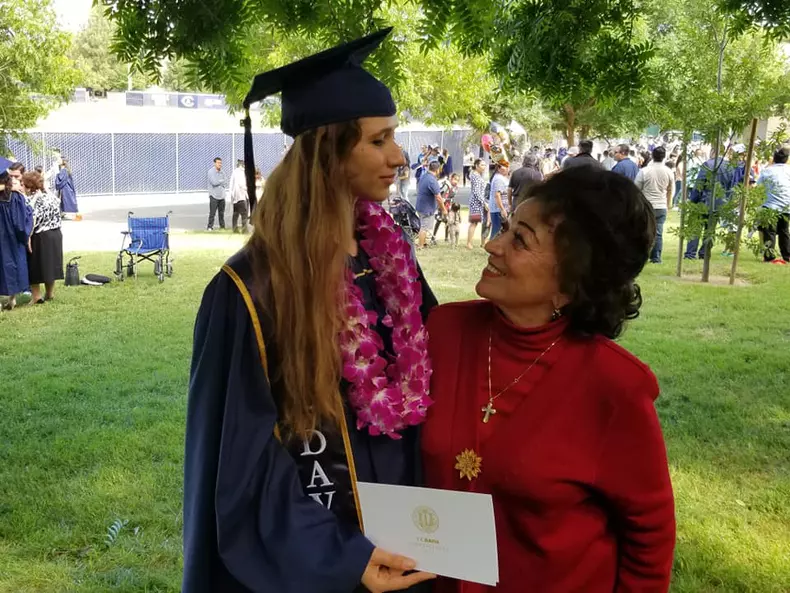 ciobanca-si-nepoata-din-sua