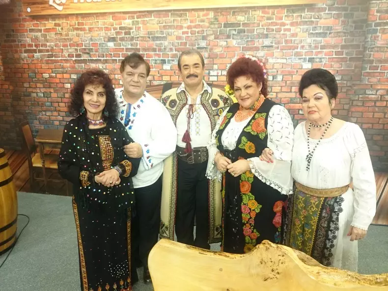 merisoreanu-si-colegii