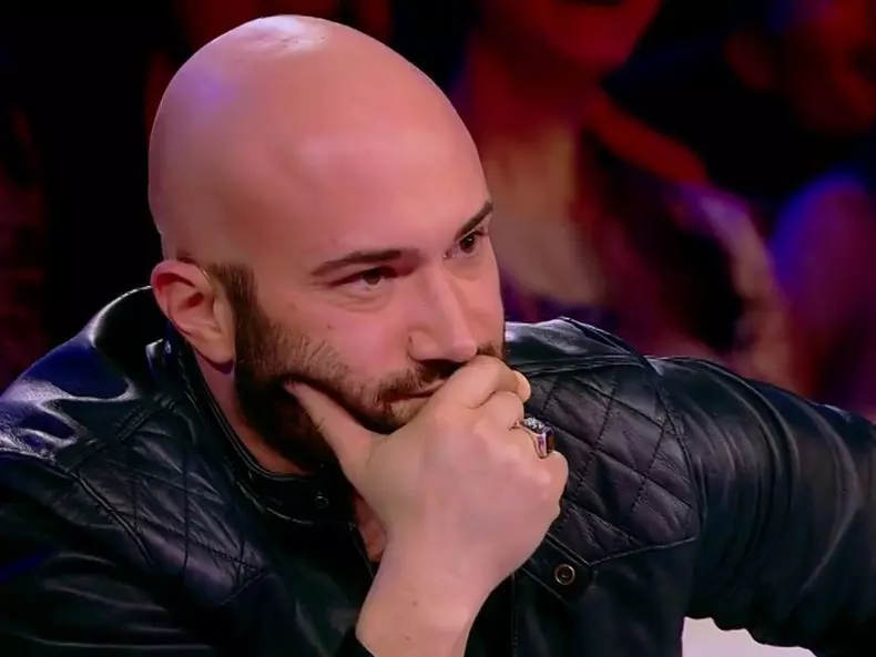 mihai-bendeac-a-oferit-o-prima-reactie-dupa-ce-s-a-dezbracat-in-plina-strada-crop-1648017382