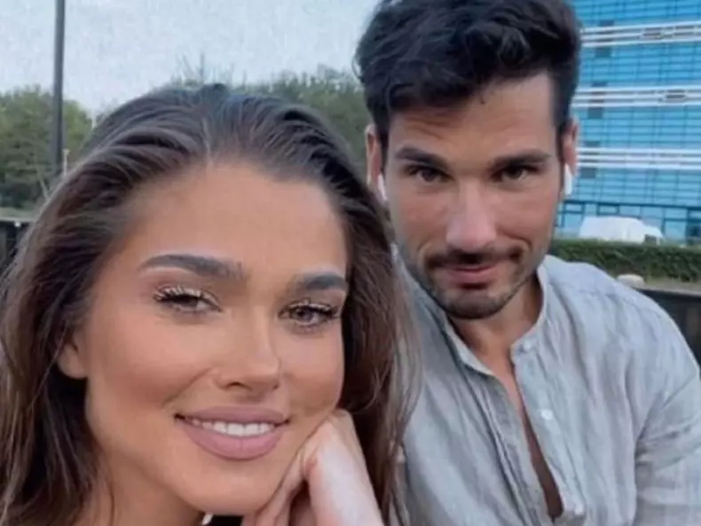 theo-rose-si-anghel-damian-crop-1668499062-1-crop-1670318062-1