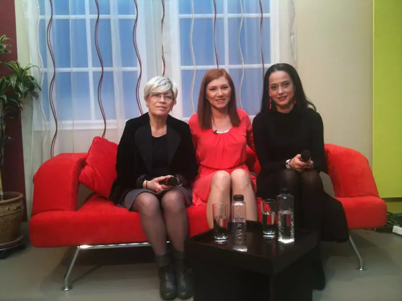 599557_542930772414464_1450785072_n