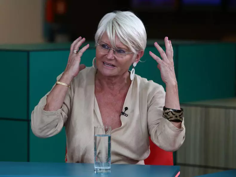 cine-este-sotul-monicai-tatoiu-si-de-ce-il-ameninta-cu-divortul-4