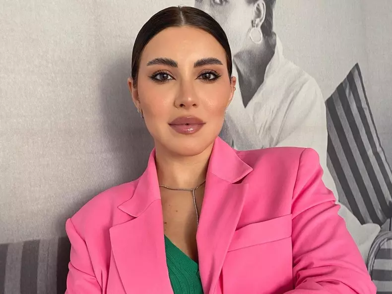 se-pregateste-nicoleta-nuca-sa-lanseze-un-nou-album-de-studio-crop-1648039323