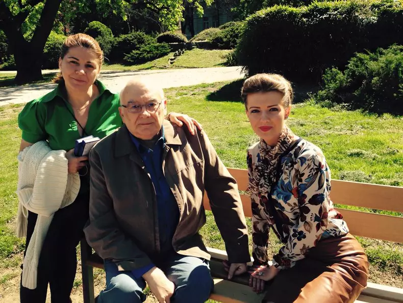 11165120_831683076878986_211890669686291351_n