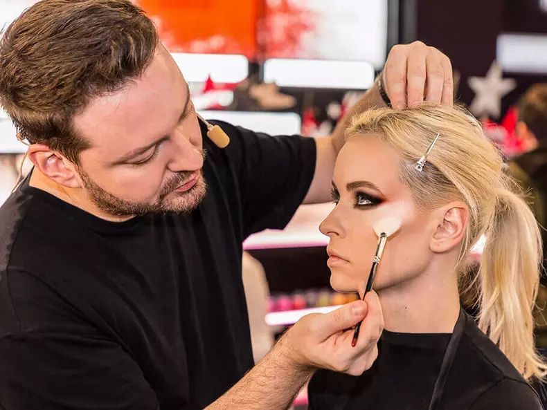abagiu-masterclass-magazinul-de-makeup