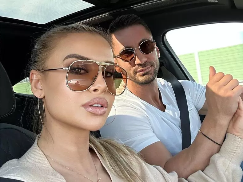 marina dina fost sot