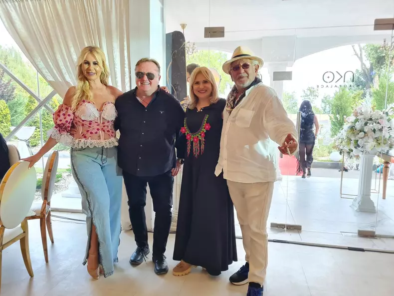 453999830_10230253912485976_1814032808760086318_n-1