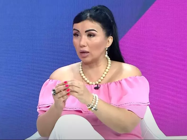 adriana-bahmuteanu--crop-1732627490