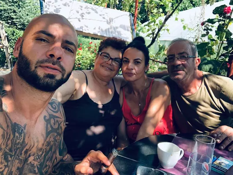 giani-kirita-si-mama-sa