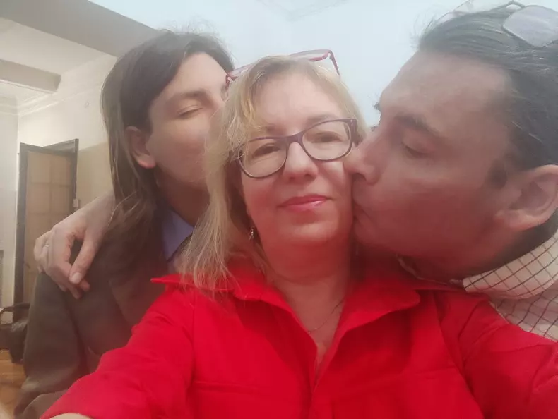 Mihai Stănescu, soția lui și fiul lor