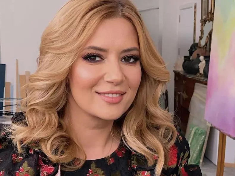 Amalia Enache prezentatoare tv