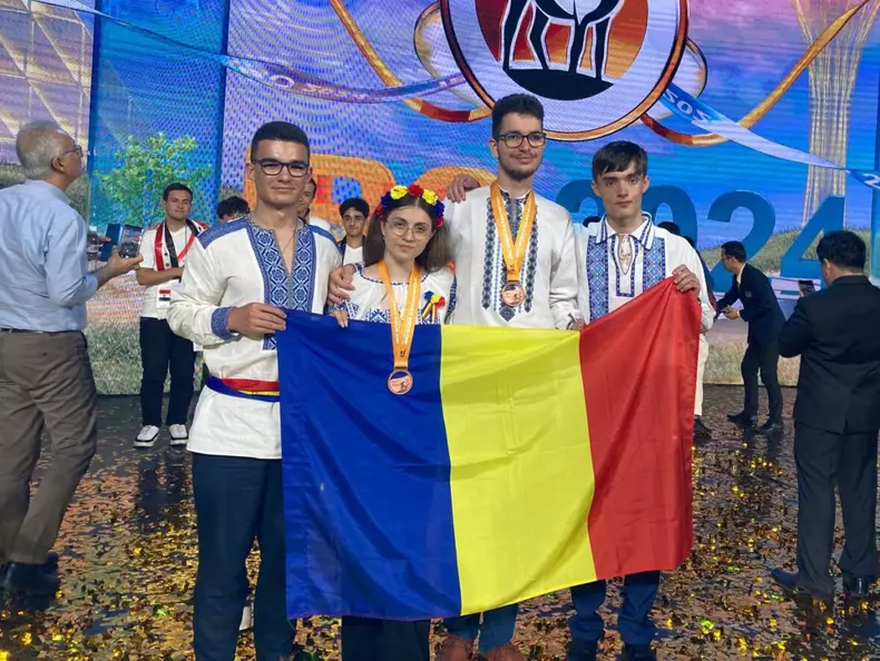 medalii-olimpiada-biologie-internationala-astana-13-07-med-fb-premii-e1720885505954-1180x887-1