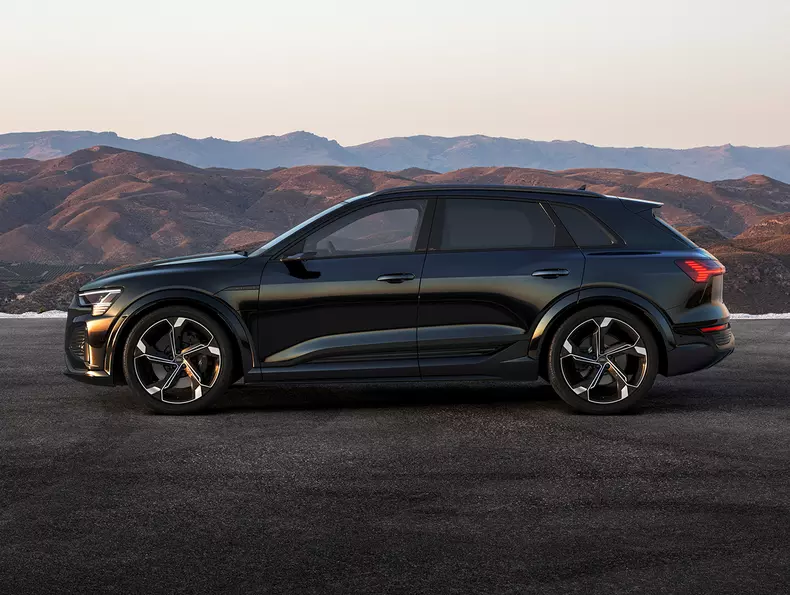 Audi SQ8 e-tron quattro