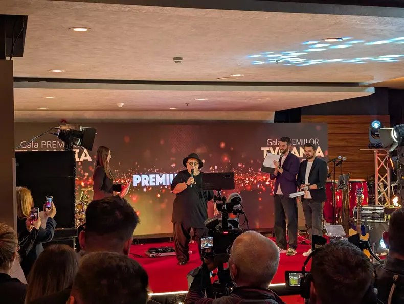 ruxandra-ion-premiile-tvmania-2025 (4)