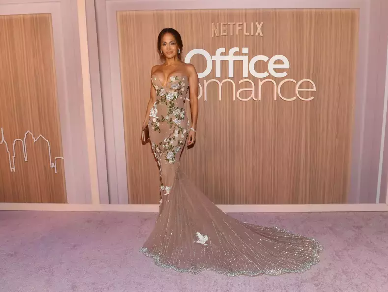 jennifer-lopez-21-scaled