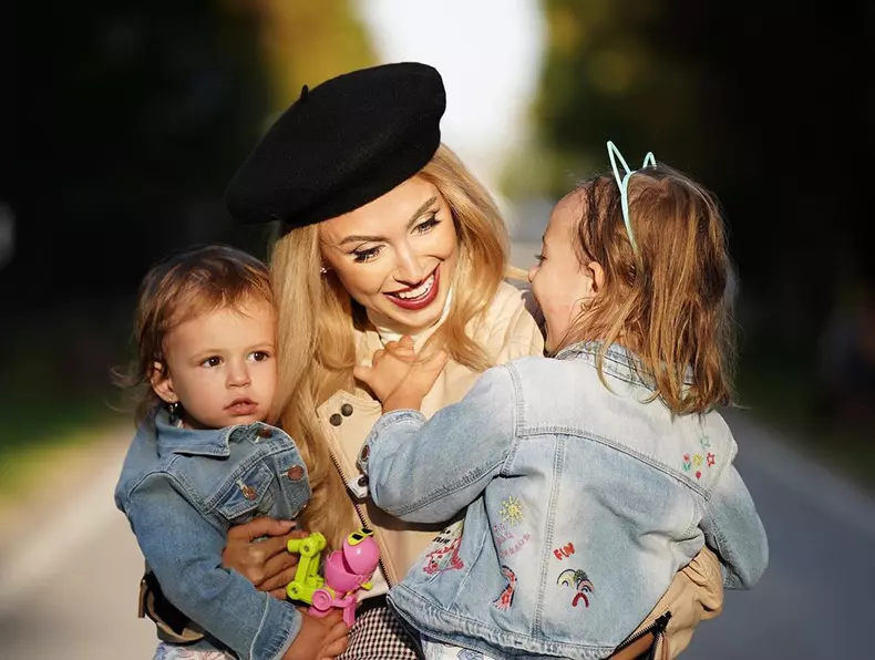 Andreea Bălan și fiicele ei
