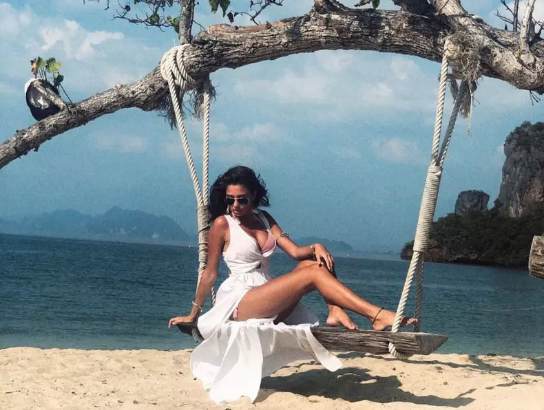 anghel-iordanescu-are-o-fiica-superba-maria-are-24-de-ani-si-a-cochetat-cu-televiziunea_16