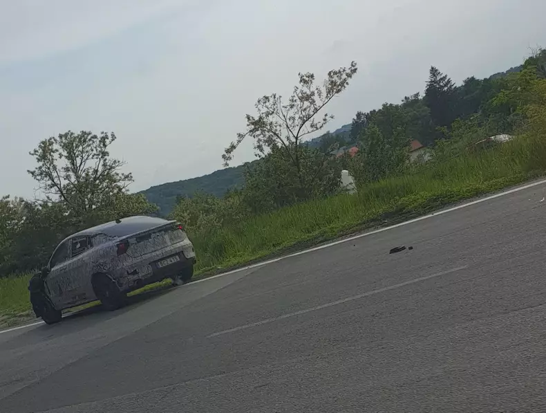 Prototip misterios implicat într-un accident pe un drum naţional din România