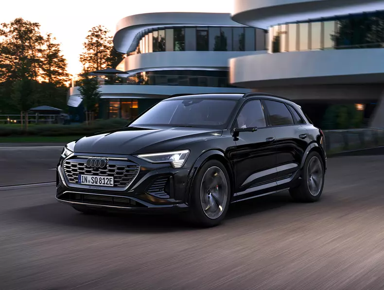 Audi SQ8 e-tron quattro