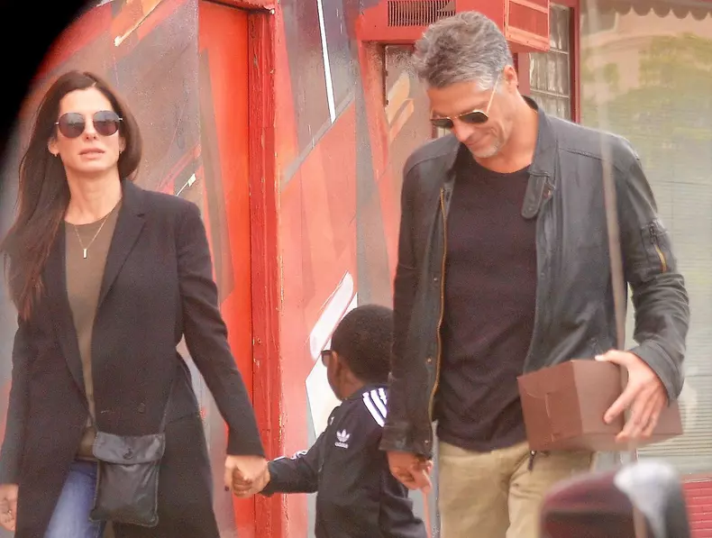 Sandra Bullock si Bryan